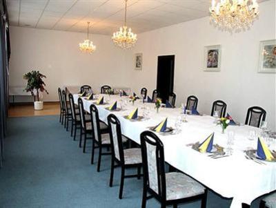 фото отеля Hotel Lindenhof Konigstein (Saxony)