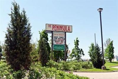 фото отеля The Peninsula Inn & Resort