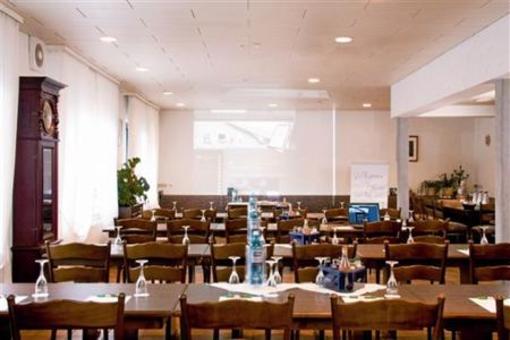 фото отеля Onkel Tom's Hutte Hotel Goettingen