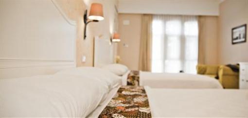 фото отеля Selaras Guest House