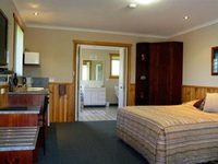 Kentish Hills Retreat