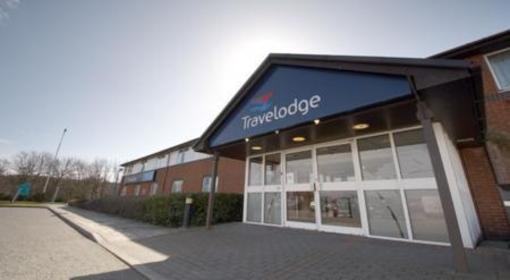 фото отеля Travelodge Wakefield Woolley Edge M1 Northbound