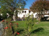 Hotel Des Vieux Acacias