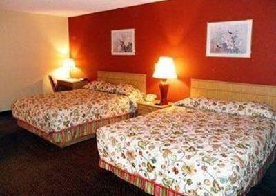 фото отеля Lees Inn Greensburg