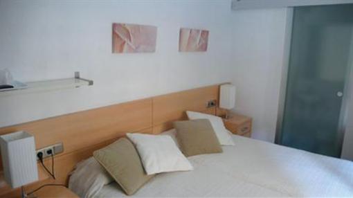 фото отеля Hostal Accom Palacios