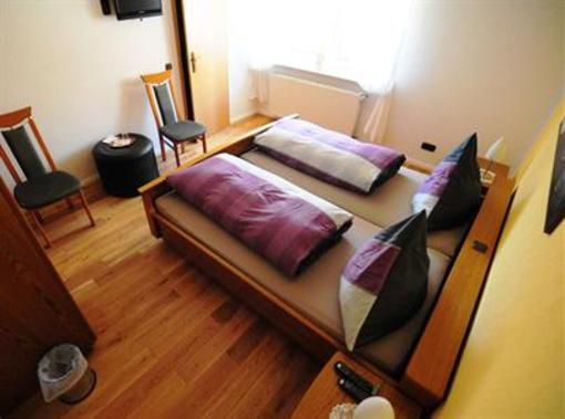 фото отеля Willi's Gastezimmer Ferienwohnung
