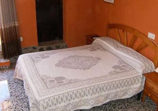 фото отеля Hostal El Tiburon Alfaz del Pi