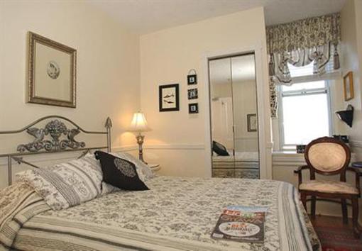 фото отеля McGee's Inn Ottawa