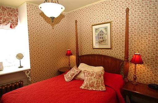 фото отеля McGee's Inn Ottawa