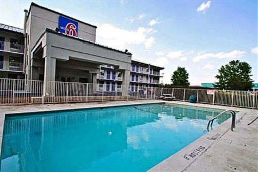 фото отеля Motel 6 Raleigh Southwest - Cary