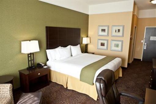 фото отеля Holiday Inn Express Dimondale