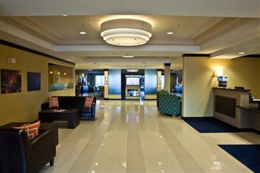 фото отеля Holiday Inn Express Dimondale