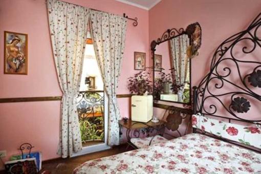фото отеля Spanish Patio Hotel Donetsk