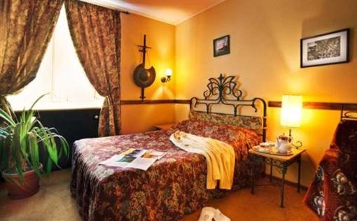 фото отеля Spanish Patio Hotel Donetsk