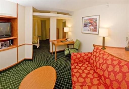 фото отеля Fairfield Inn Burlington