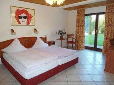 фото отеля Seehotel Loenoe