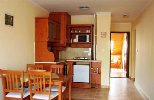 фото отеля Hangulat Vendeghaz / Apartman
