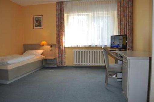 фото отеля Fairprice Hotel