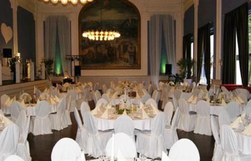 фото отеля Die Neue Schulenburg Hotel Hattingen