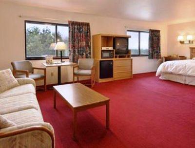 фото отеля Long Beach Super 8 Motel