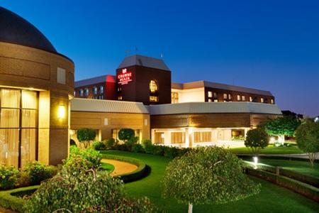 фото отеля Crowne Plaza Providence-Warwick Airport
