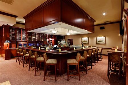 фото отеля Crowne Plaza Providence-Warwick Airport