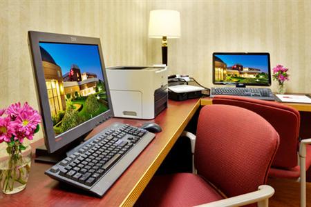 фото отеля Crowne Plaza Providence-Warwick Airport