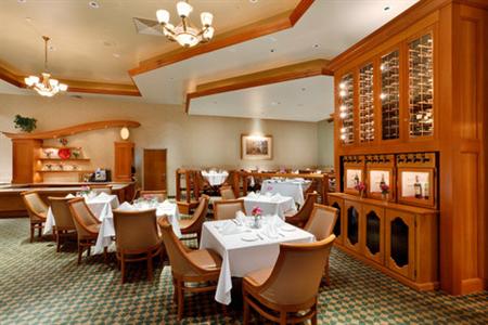 фото отеля Crowne Plaza Providence-Warwick Airport