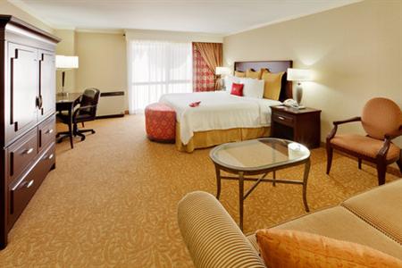 фото отеля Crowne Plaza Providence-Warwick Airport