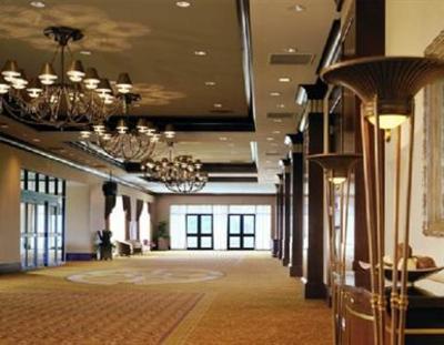 фото отеля Crowne Plaza Providence-Warwick Airport