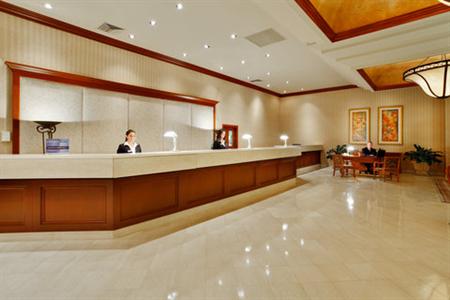 фото отеля Crowne Plaza Providence-Warwick Airport