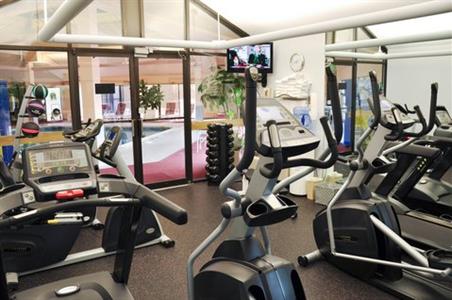 фото отеля Crowne Plaza Providence-Warwick Airport