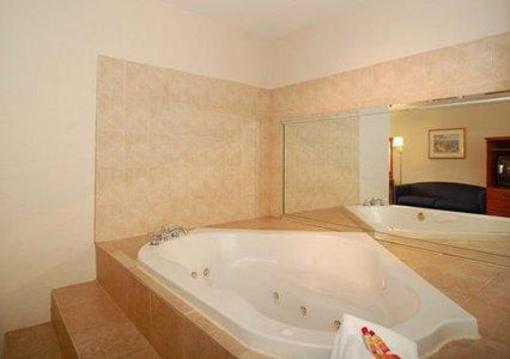 фото отеля Econo Lodge Fort Pierce