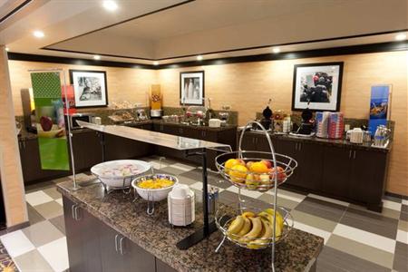 фото отеля Hampton Suites Tulsa Central