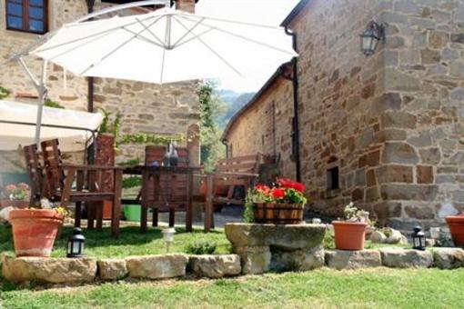 фото отеля Antico Borgo Di Ghiora