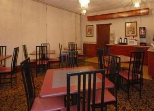 фото отеля Econo Lodge Evansville
