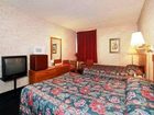 фото отеля Econo Lodge Watertown (New York)