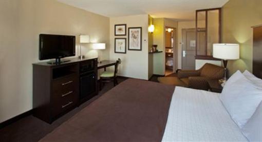 фото отеля AmericInn Hotel & Suites Fairfield