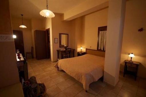 фото отеля Kissos Rooms