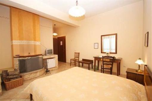 фото отеля Kissos Rooms