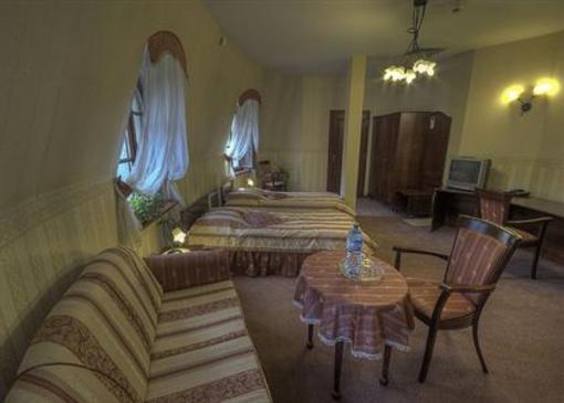 фото отеля Palac Bagatela Apartments Ostrow Wielkopolski
