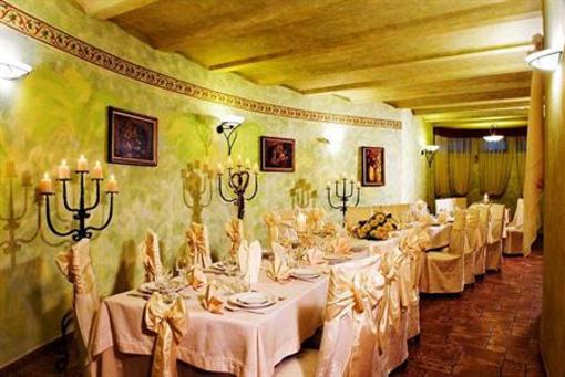 фото отеля Palac Bagatela Apartments Ostrow Wielkopolski