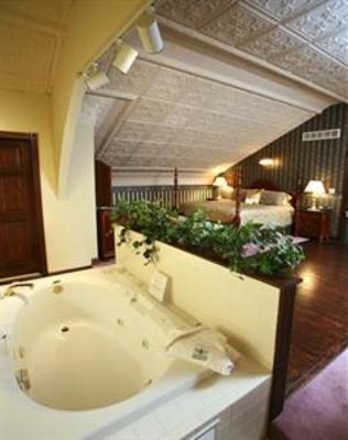 фото отеля Christopher's Bed and Breakfast