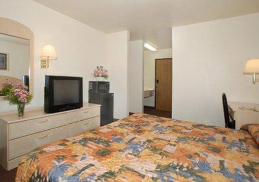фото отеля Econo Lodge Inn & Suites Tulsa
