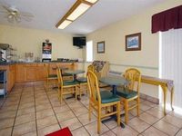 Econo Lodge East Staunton