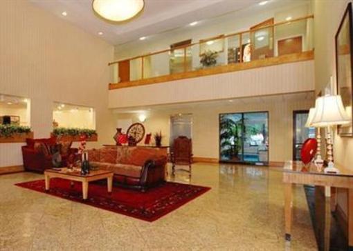 фото отеля Comfort Inn & Suites - College Park