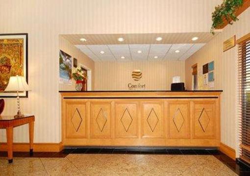фото отеля Comfort Inn & Suites - College Park