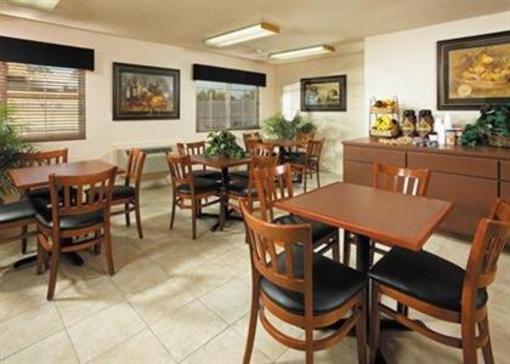 фото отеля Rodeway Inn Ontario Mills Mall