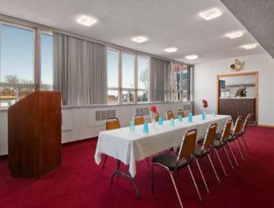 фото отеля Thriftlodge Winnipeg