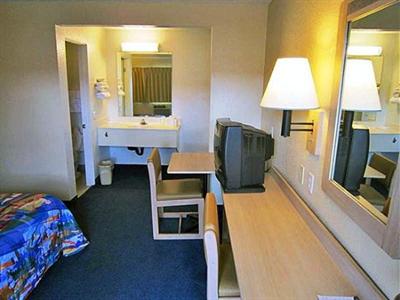 фото отеля Motel 6 Riverside East